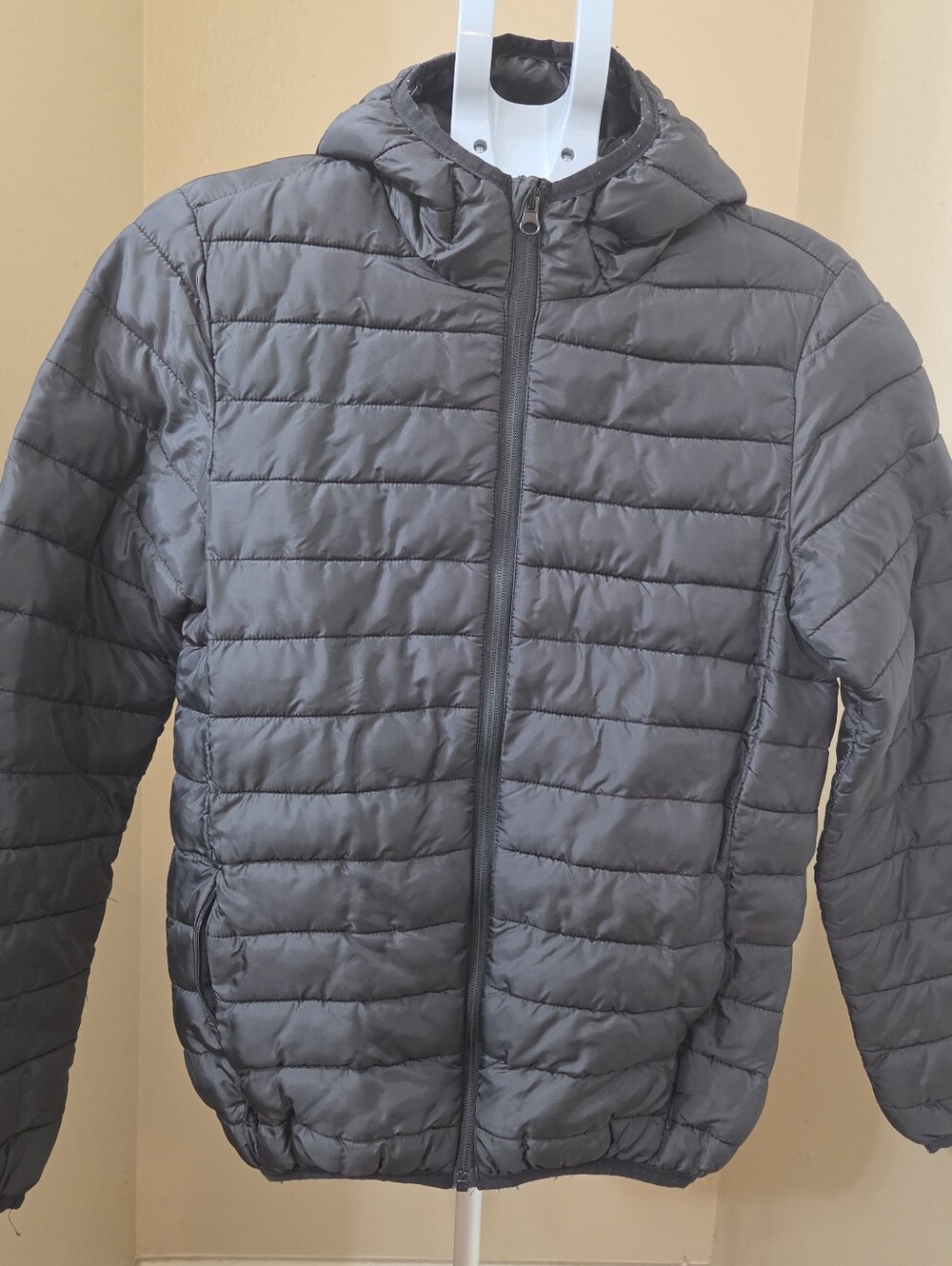 Men's/Women's Lightweight Black Puffer Hooded Jacket